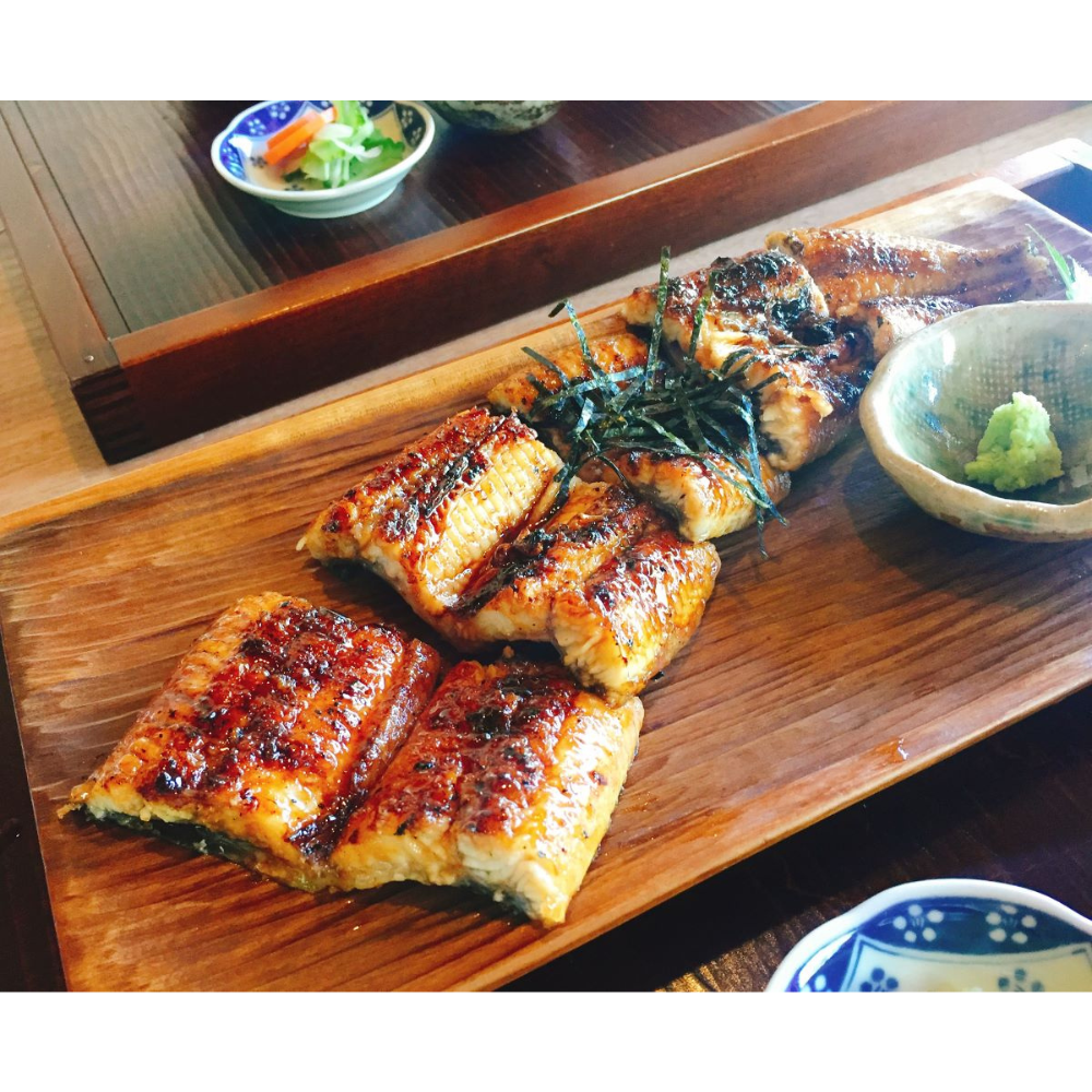 うなぎ蒲焼（大サイズ）２尾 ～鰻肝＆鰻骨せんべい付き～（0065-009）