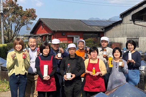 アミノ黒酢＆綾の天然水セット　保存料・人工甘味料不使用　必須アミノ酸　17種類