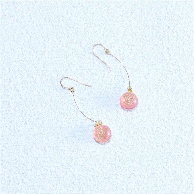 アクセサリー プチピアス（カラー：ピンク） ピンク