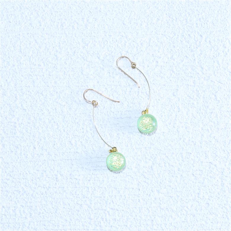 アクセサリー プチピアス（カラー：グリーン） グリーン