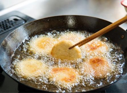 川南漁港『通浜直売所』びんちゃんコロッケ 【 人気商品 惣菜 ビンチョウマグロ ハモ ヘルシー 揚げるだけ 】[H1703]