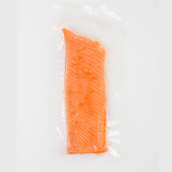 生食用 サーモン ブロック(計1.5kg・250g×6P) 鮭 小分け 真空 パック 冷凍 刺身 シャケ サケ 魚 魚介 【AW-101】【丸正水産】