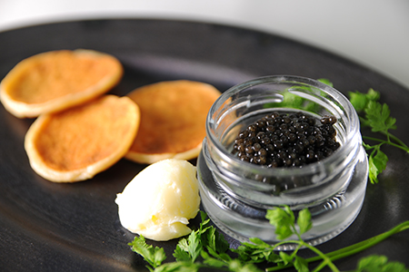 【桐箱入り】宮崎HEIKECAVIAR 20g ブリニセット【チョウザメ】キャビアが初めての方にオススメのセット 国産 チョウザメ キャビア ブリニセット  魚卵 魚介 珍味 贈答 人気 SZ-101