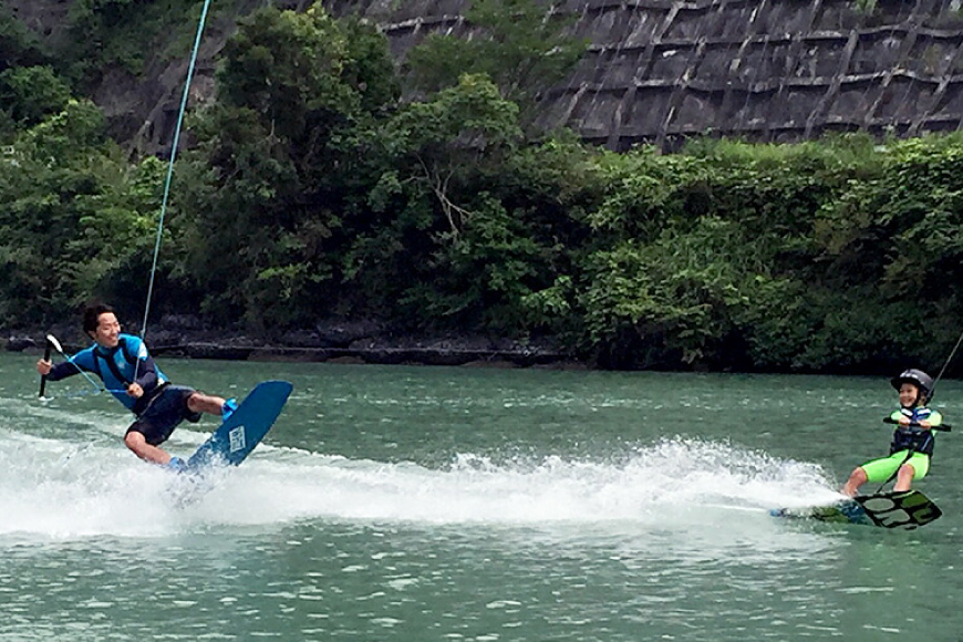 体験 ウェイクボード 初心者体験コース [SHOP川口機工 宮崎県 美郷町 31bj0013] アクティビティ 夏 スポーツ体験 マリンスポーツ 利用券 利用権