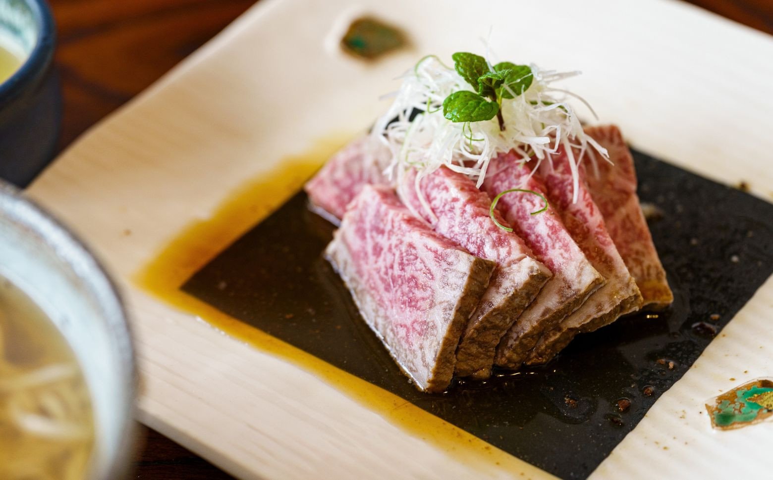 宮崎県産黒毛和牛A4等級以上 高千穂牛赤身ブロック 800g|  ステーキ ローストビーフ 牛肉 肉 お肉 赤身肉 ブロック肉 赤身ブロック ステーキ肉 ブランド牛  国産黒毛和牛  焼肉 BBQ グルメ 贈答 贈り物 お祝い 記念日 |_Tk002-073