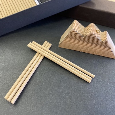 dokabai～屋久杉お香とお香立てのセット～