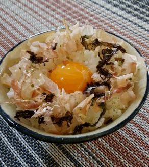 「丸庄」カップでおだし、薩摩のかつおだしパック、薩摩のかつお飯ふりかけ詰合せ　K057-002