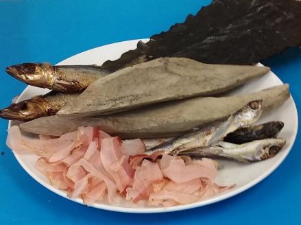 「丸庄」カップでおだし、薩摩のかつおだしパック、薩摩のかつお飯ふりかけ詰合せ　K057-002