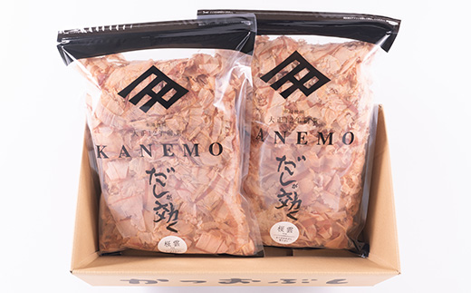 枕崎産 本枯れ節使用 産地直送 花かつお【桜雲】「だしが効く」本場の削り節 合計1Kg B3-25【配送不可地域：離島】