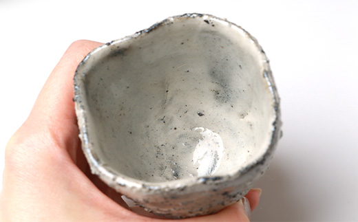 火之神窯 陶片木【粉引 ぐい呑み】 独自の風合い 酒器 山土 陶器 焼き物 御猪口 A8-85【配送不可地域：離島】