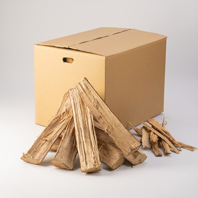 鹿児島県産乾燥薪　樫カシ約25キロ×6箱 F7-1 【複数個口で配送】【配送不可地域：離島】