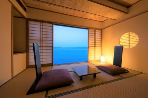 ＜1泊2食付ペア宿泊券＞指宿海上ホテル ロイヤルスイート和洋室 黒毛和牛雅コース(指宿海上ホテル/220-1175)　宿泊 観光 食事付 ビジネス 旅行 出張 温泉 宿