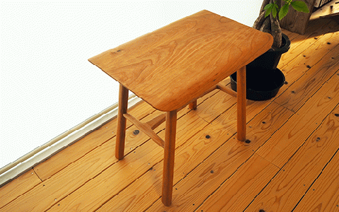 スツールテーブル「Tip stooltable」ブラックチェリー材(さきやま木工/140-1217)