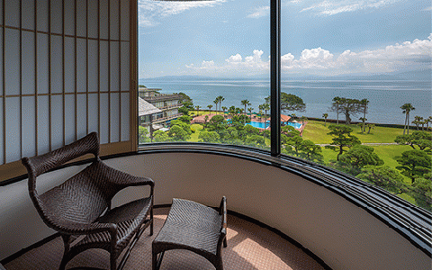 ＜1泊2食付きペア宿泊券＞指宿白水館 離宮の棟プラン25泊分(指宿白水館/6000-1946) 鹿児島 旅行 連泊 ギフト 贈答用 いぶすき 観光 出張 温泉 温泉宿