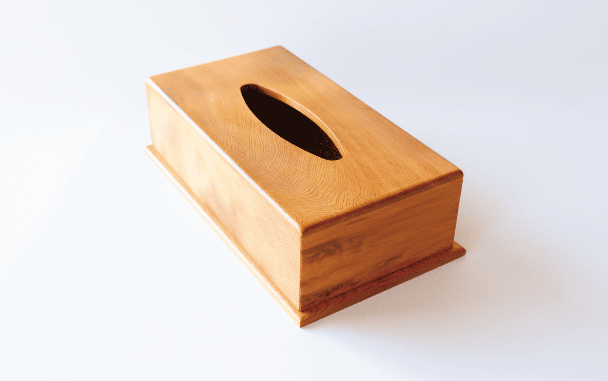 【屋久杉で創った】ティッシュボックス(高橋工芸/029-1871) 工芸品 ティッシュ ティッシュ箱 ティッシュカバー 屋久杉 杉 木 木工 木材 インテリア 装飾 家 リビング オリジナル 一点もの 手づくり てづくり 手作り 木目 手作業 職人 工芸 鹿児島  自然遺産 シック シンプル おしゃれ 小物