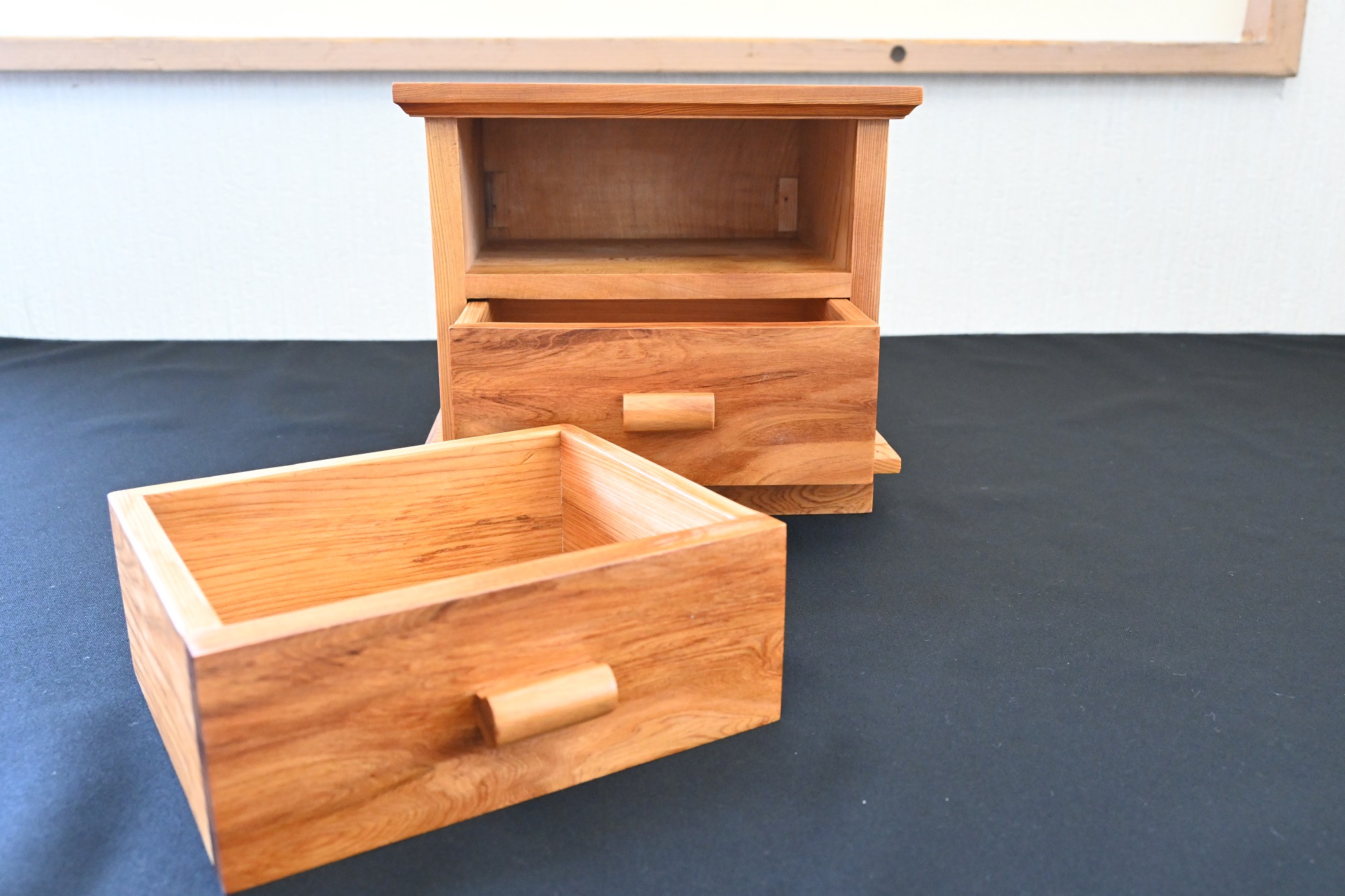 【屋久杉で創った】小物入れ2段(高橋工芸/044-1058)