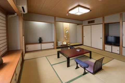 ＜1泊2食付ペア宿泊券＞指宿海上ホテル デラックス和洋室 黒毛和牛雅コース(指宿海上ホテル/190-1174)　宿泊 観光 食事付 ビジネス 旅行 出張 温泉 宿