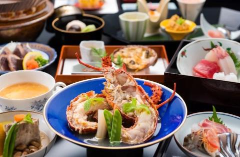 ＜1泊2食付ペア宿泊券＞いぶすき秀水園 プレミアム匠プラン 特別室(いぶすき秀水園/440-1166)