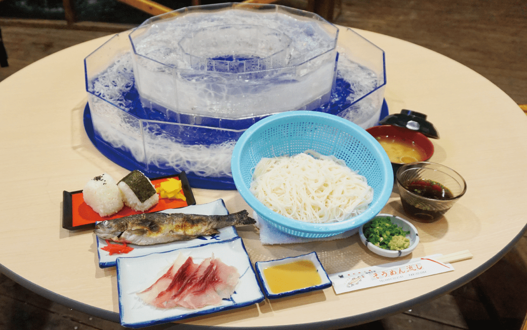 【いぶすき唐船峡】そうめん流しお食事家族チケット4枚組(指宿市営唐船峡そうめん流し/026-1031)