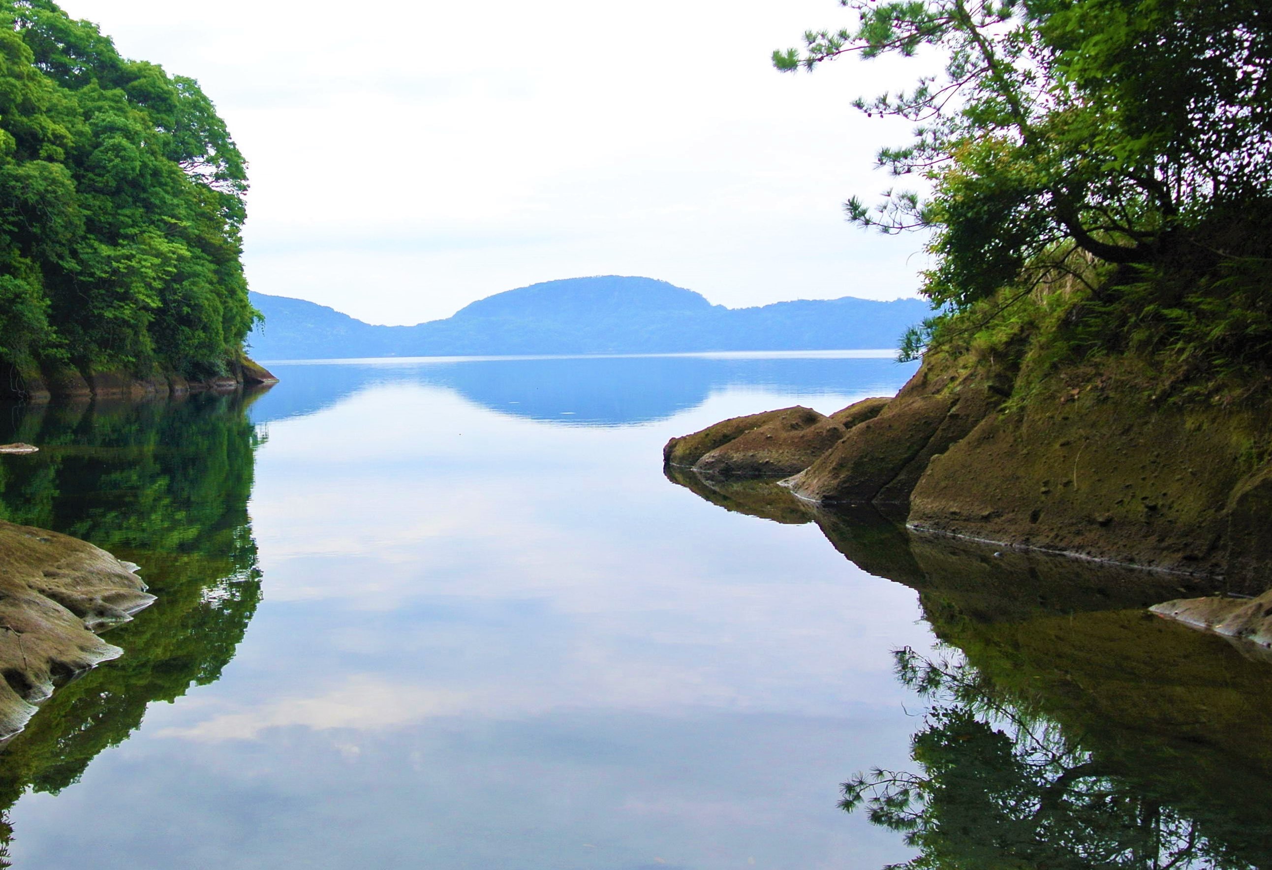 【池田湖でアクティビティ体験】水上バイク遊覧 15分間ペアチケット(えぷろんはうす池田/A-183)