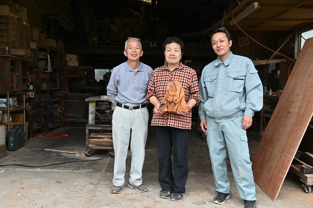 【屋久杉で創った】小物入れ2段(高橋工芸/044-1058)