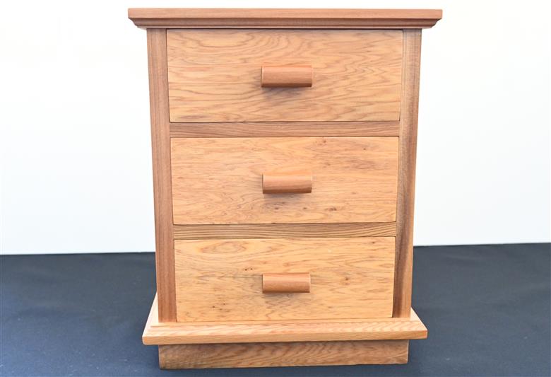 【屋久杉で創った】小物入れ3段(高橋工芸/055-1050)