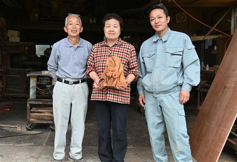 【屋久杉で創った】小物たんす(高橋工芸/330-1056)