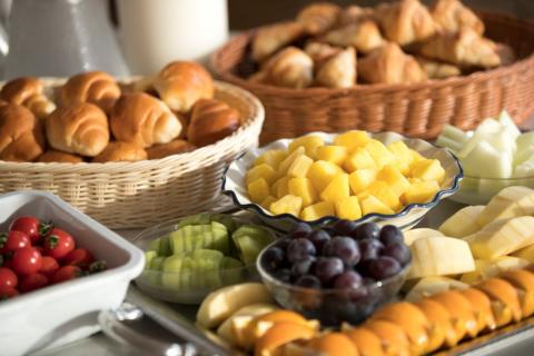 ＜1泊2食付ペア宿泊券＞指宿海上ホテル デラックス和洋室 黒毛和牛雅コース(指宿海上ホテル/190-1174)　宿泊 観光 食事付 ビジネス 旅行 出張 温泉 宿