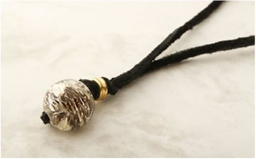 蛇豆ネックレス　A105-001