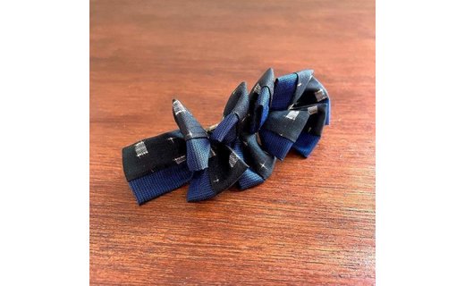 大島紬ひらひらバレッタ瑠璃カケス ブルー【世界自然遺産 登録記念】　A088-002