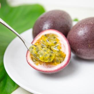 【2026年先行予約】《奄美大島産パッションフルーツ》家庭用1kg（12～15玉入り）　A145-004