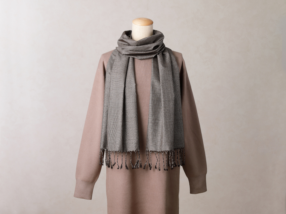 本場奄美大島紬 有馬柄ショール　A048-002