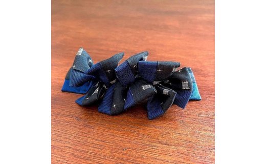 大島紬ひらひらバレッタ瑠璃カケス ブルー【世界自然遺産 登録記念】　A088-002