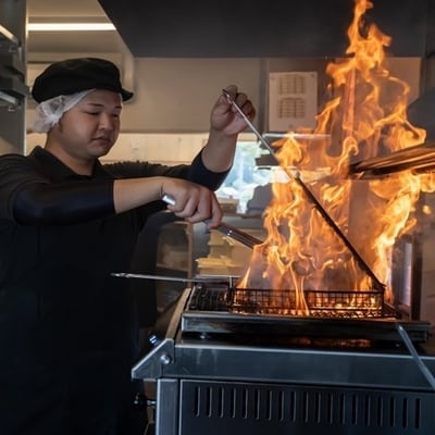 「さつま極鶏大摩桜」自家製炭火焼8Pセット【配送不可地域：離島】
