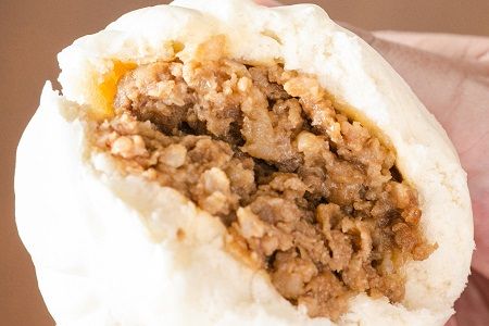 087-02 鹿児島黒豚100%使用!手包み黒豚まん12個