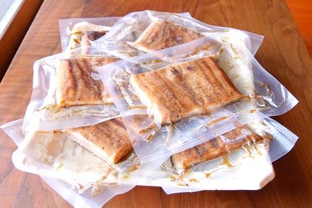 062-3-06 鹿児島県産カットうなぎ蒲焼300g以上