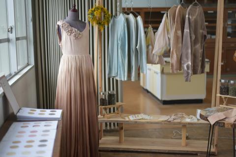 No.1359-Ａ 鹿児島名産品で染めた帆布バッグ（小）《Ａ：肉桂（ニッケ》