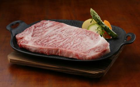 №4015-1 黒毛和牛サーロインステーキと黒毛和牛肩ロース すきやき・しゃぶしゃぶ