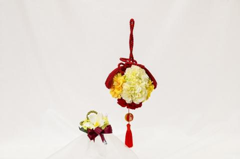 ダリアの手毬風ボールブーケ（ヘアーオーナメント等に使える小花付き）