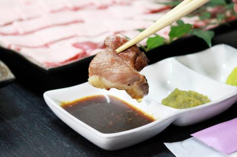 天然イノシシ肉（スライス厚め・冷凍）焼肉・鉄板焼き用 約500g×2P