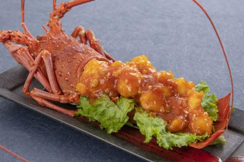 【活き〆冷凍】肝付町内之浦産　伊勢海老（えっがね）の刺身〈約650ｇ〉