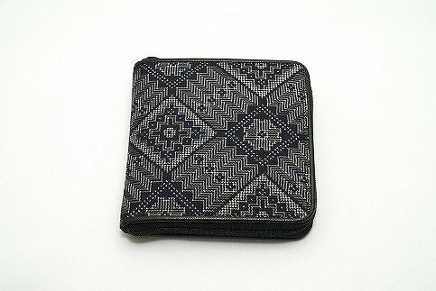 大島紬　ファスナー付き財布（泥龍郷　藍）