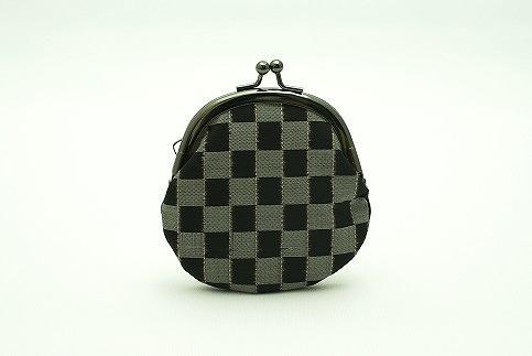 大島紬　がま口財布（泥　キュービック）