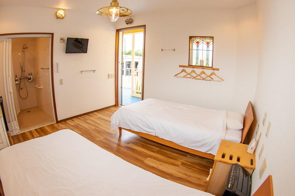 屋外プール使用無料付き！ツインルームご宿泊ご招待券（1組2名様　1泊分）