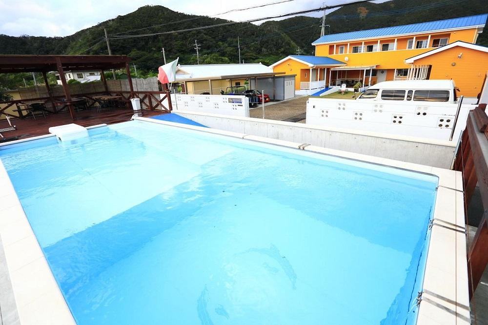 屋外プール使用無料付き！ツインルームご宿泊ご招待券（1組2名様　1泊分）