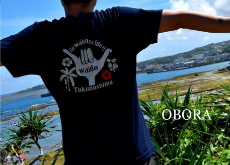 TOKUNOSHIMA発ブランド　OBORA　Tシャツ【No Waido No Life（ハンドサイン）：Navy】