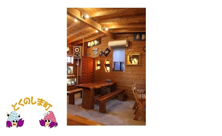 ～きらめきの島の宝物～夜光貝ネクタイピン