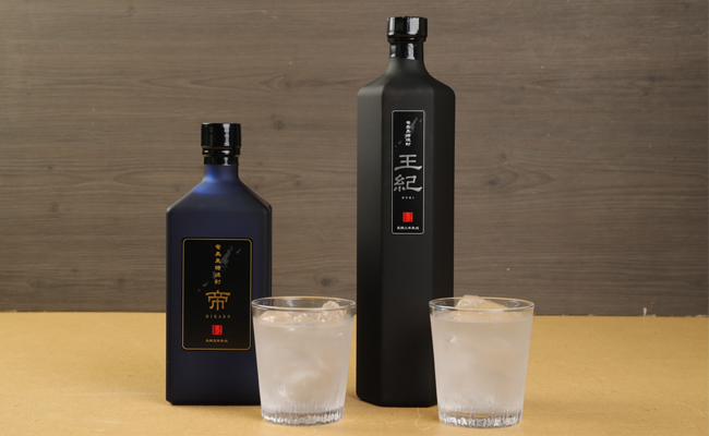 徳之島産 黒糖焼酎 計2本セット（王紀 750m×1本・帝 720ml×1本）贈答用 ギフト A-4