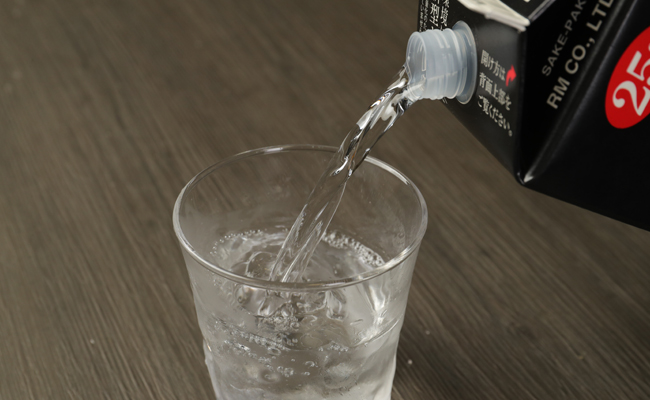 【鹿児島県天城町】 黒糖 焼酎 『奄美の匠』1800ml×6本 紙パック 計10.8L お酒 酒 鹿児島県 天城町