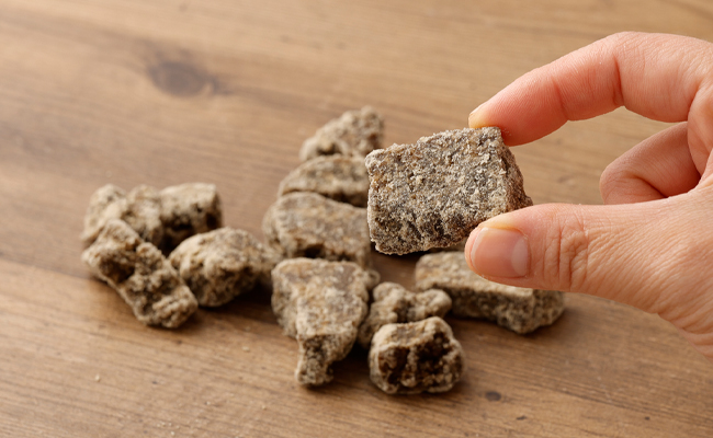 【数量限定】【期間限定】徳之島 天城町産 平山製糖 純黒糖 新糖 400g 200g×2袋 黒糖 黒砂糖